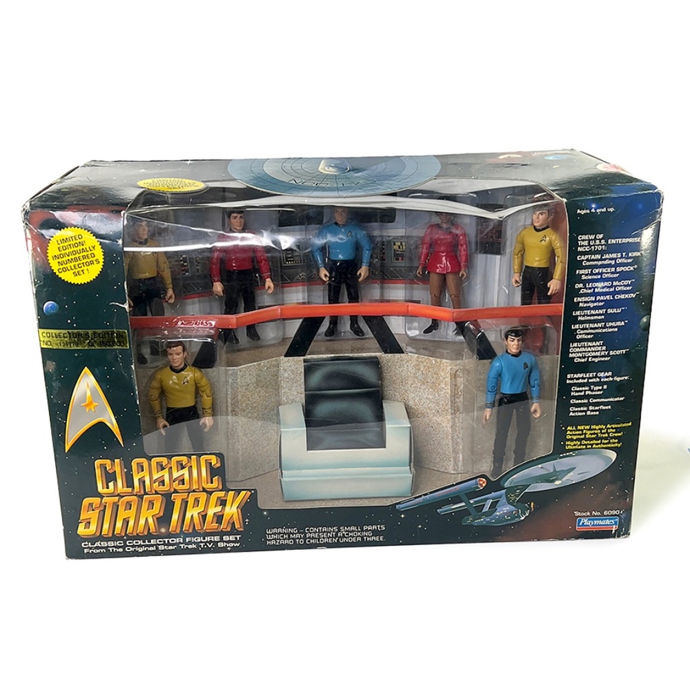 Vintage Classic Star Trek Enterprise Bridge and 7 Action Figures by Playmates